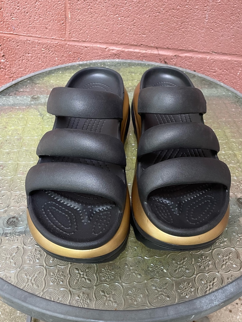 Crocs Mega Crush Black / Gold Platform Sandals Size 9 Woman’s - Picture 4 of 15